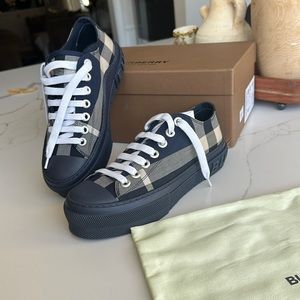 Burberry  platform sneaker